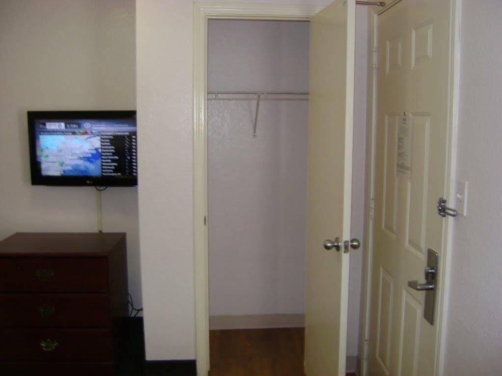 Intown Suites Extended Stay San Antonio Tx - Nacogdoches Road Exterior foto